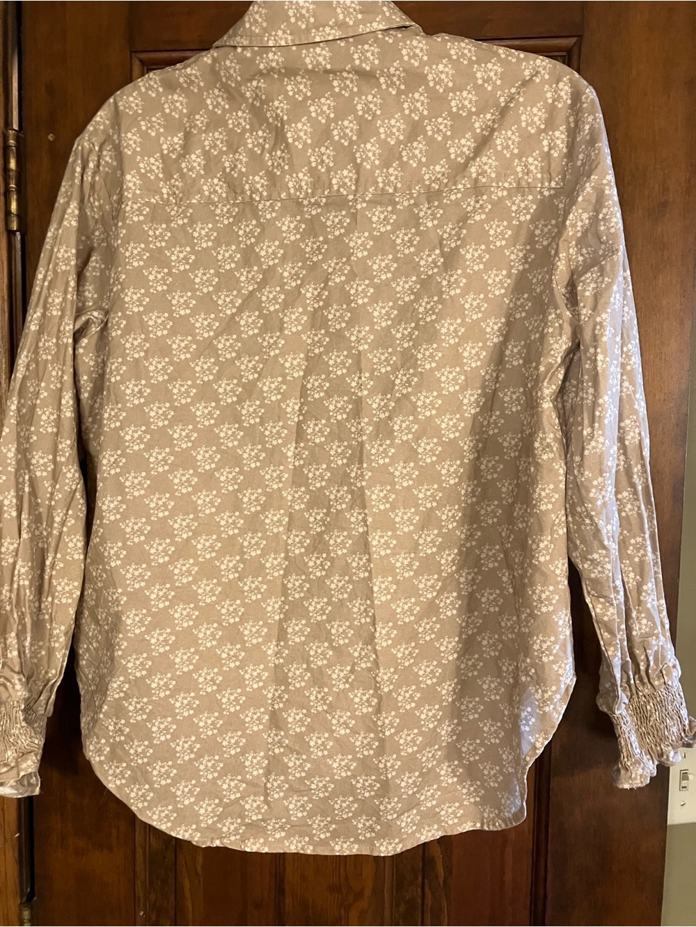 Neuflora Brentwood button down- beige floral - Picture 10 of 10